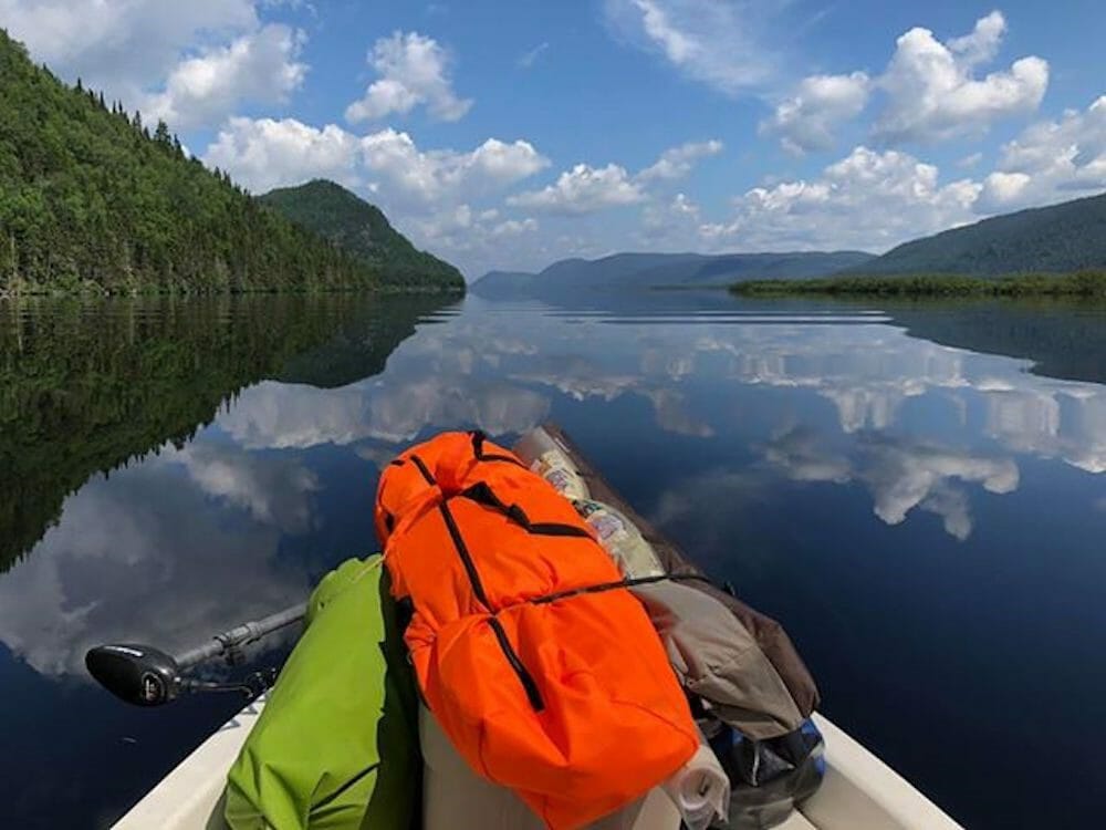 Activités de Chasse et Pêche au LacStJean Destination LacStJean